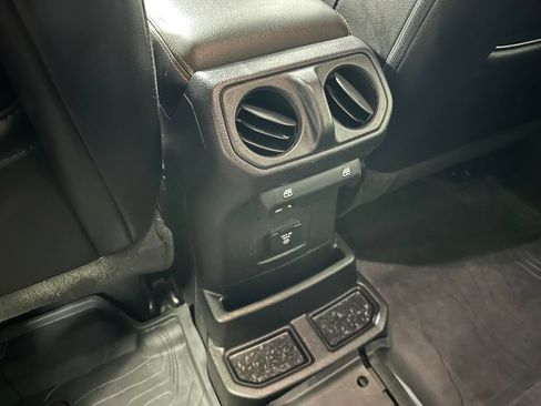 Used 2021 Jeep Wrangler Unlimited Sahara AWD/4WD image 49