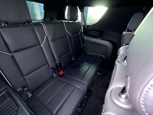 Used 2024 Cadillac Escalade ESV Premium Luxury AWD/4WD image 34