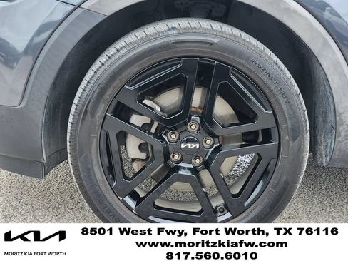 Certified 2023 Kia Telluride EX X-Line AWD/4WD image 9