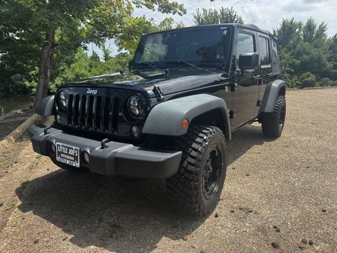 Used 2017 Jeep Wrangler Unlimited Sport AWD/4WD image 11