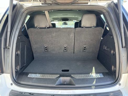 Used 2023 Chevrolet Tahoe Premier image 9