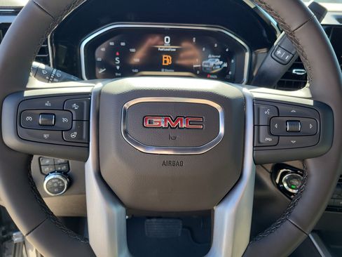 New 2026 GMC Sierra 3500 SLT w/ SLT Convenience Package image 18