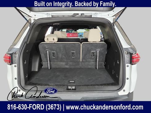Used 2023 Chevrolet Traverse LS image 26