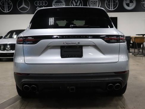 Used 2019 Porsche Cayenne S w/ Premium Plus Package AWD/4WD image 4