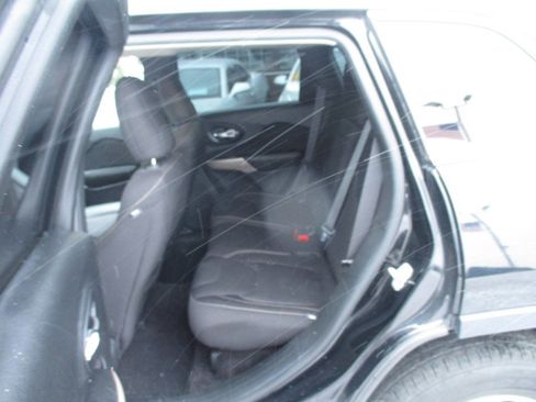 Used 2017 Jeep Cherokee Latitude w/ Trailer Tow Group image 7