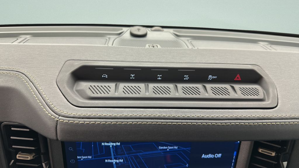 Used 2025 Ford Bronco Badlands AWD/4WD image 21