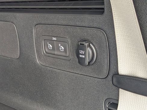 Certified 2025 Kia Sorento S AWD/4WD image 16