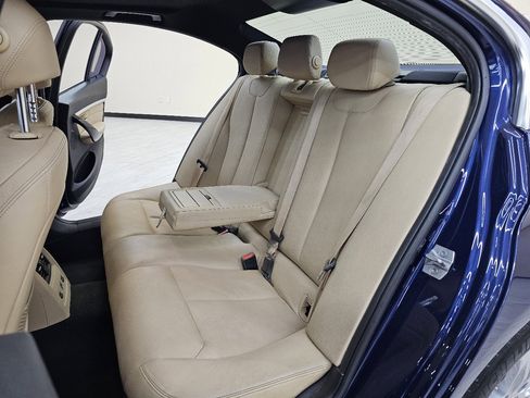 Used 2017 BMW 330i xDrive Sedan image 24