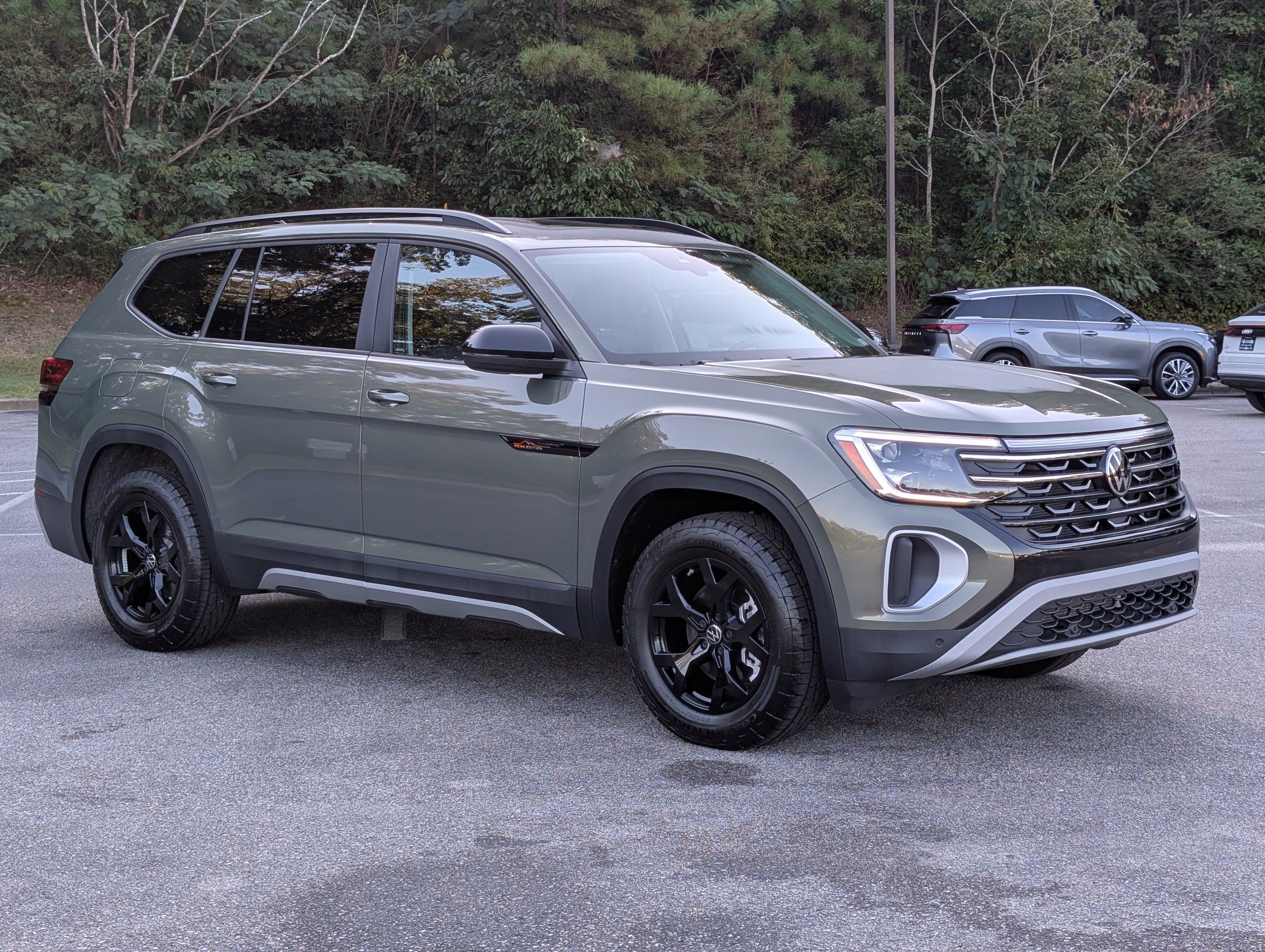 Used 2026 Volkswagen Atlas Peak Edition AWD/4WD image 11