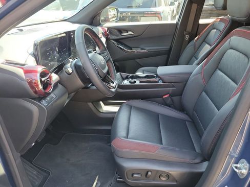 Used 2025 Chevrolet Equinox RS FWD image 23