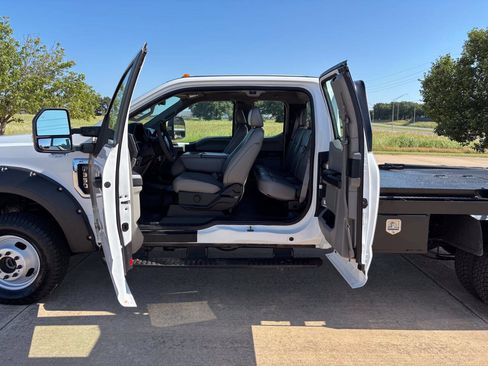 Used 2018 Ford F350 XL w/ Power Equipment Group AWD/4WD image 9