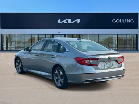 Used 2019 Honda Accord EX image 4