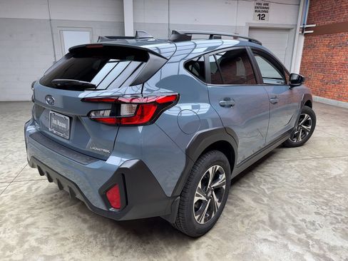Used 2024 Subaru Crosstrek 2.0i Premium AWD/4WD image 5