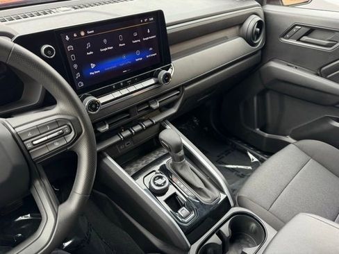 Certified 2023 Chevrolet Colorado Trail Boss w/ Technology Package image 17