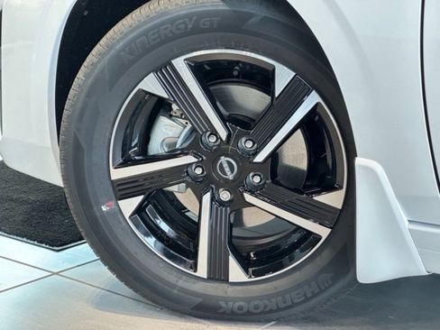 Certified 2025 Nissan Sentra SV image 8