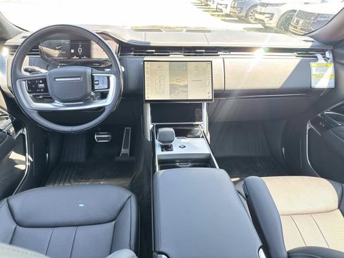 New 2026 Land Rover Range Rover Long Wheelbase SE AWD/4WD image 9