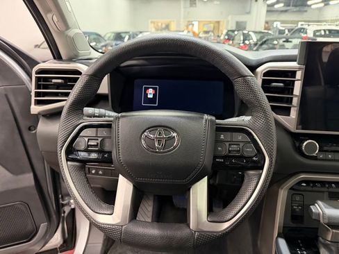 Used 2024 Toyota Tundra Limited AWD/4WD image 38