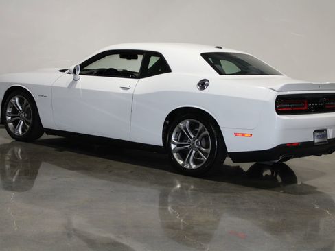 Used 2020 Dodge Challenger R/T image 8