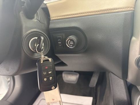 Used 2015 Chevrolet Camaro LT RWD image 9