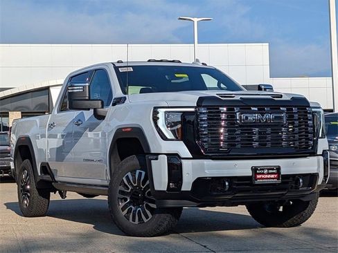New 2026 GMC Sierra 2500 Denali Ultimate image 2