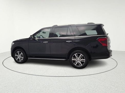 Used 2023 Ford Expedition Limited image 6