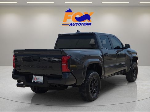 Certified 2026 Toyota Tacoma SR5 AWD/4WD image 4
