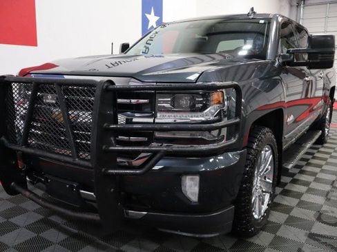 Used 2018 Chevrolet Silverado 1500 High Country AWD/4WD image 3