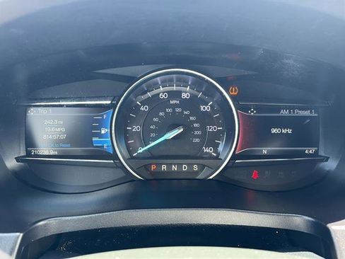 Used 2018 Ford Explorer Limited AWD/4WD image 21