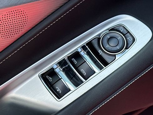 Used 2020 Chevrolet Corvette Stingray Preferred Conv w/ 2LT Preferred Equipment Group RWD image 17
