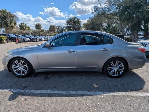 Used 2010 Hyundai Genesis 4.6 w/ Technology Pkg 5 image 4