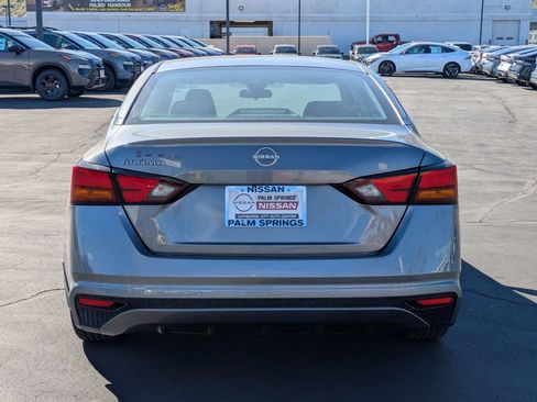 Used 2023 Nissan Altima 2.5 S FWD image 4