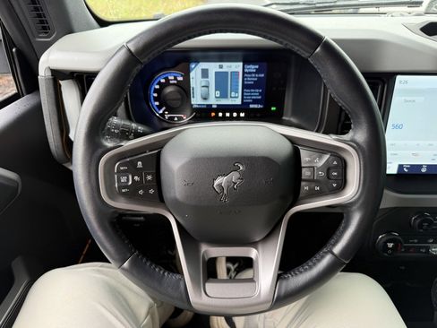 Used 2021 Ford Bronco Badlands image 15