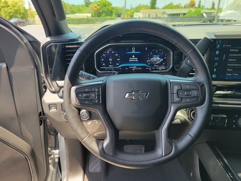 Certified 2025 Chevrolet Silverado 2500 ZR2 w/ Technology Package AWD/4WD image 21