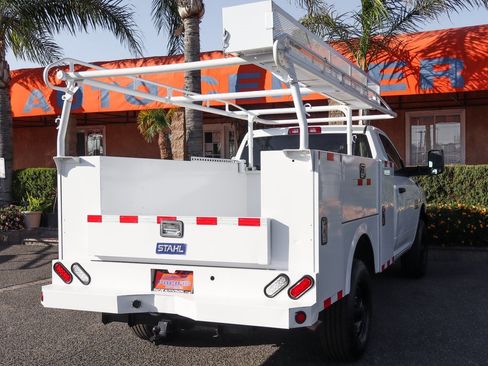 Used 2017 RAM 2500 Tradesman w/ Popular Equipment Group image 9