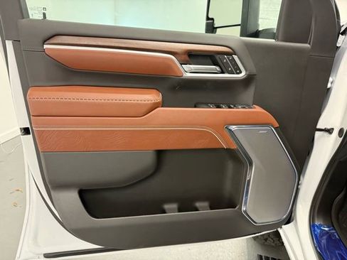 New 2026 GMC Sierra 2500 Denali Ultimate AWD/4WD image 14