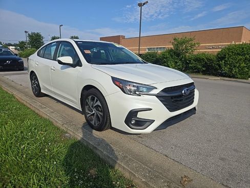 Used 2023 Subaru Legacy Premium AWD/4WD image 2