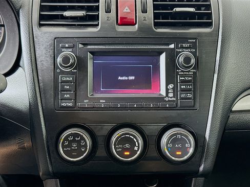 Used 2014 Subaru Crosstrek 2.0i Limited image 19