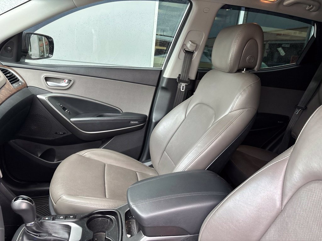 Used 2018 Hyundai Santa Fe Sport w/ 2.0T Ultimate Tech Package 05 AWD/4WD image 4
