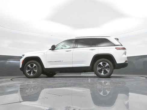 Used 2024 Jeep Grand Cherokee Limited 4xe AWD/4WD image 54