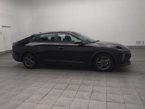 Used 2025 Kia K4 LXS image 11