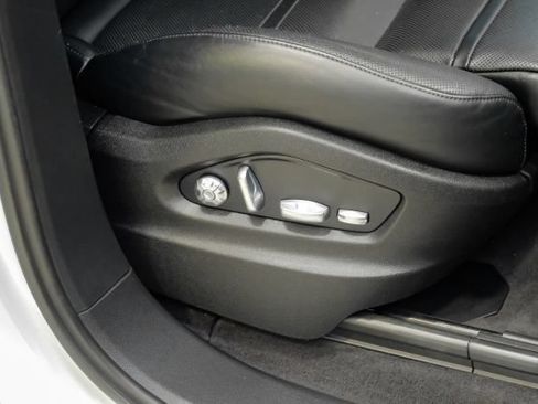 Used 2019 Porsche Cayenne AWD/4WD image 43