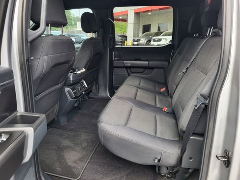 Certified 2022 Ford F150 XLT w/ Equipment Group 302A High image 18