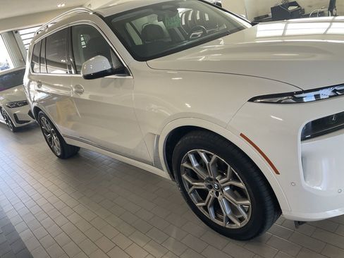 Certified 2024 BMW X7 xDrive40i AWD/4WD image 2