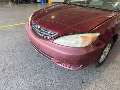 Used 2004 Toyota Camry LE FWD image 12