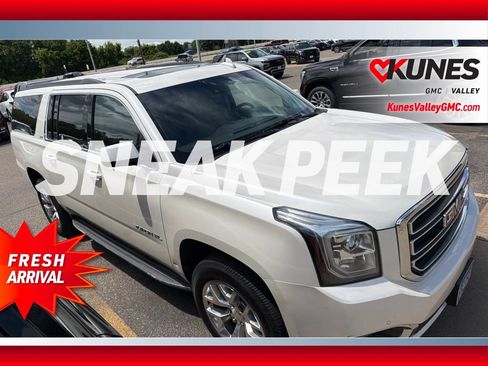 Used 2015 GMC Yukon XL SLT w/ Open Road Package AWD/4WD image 1