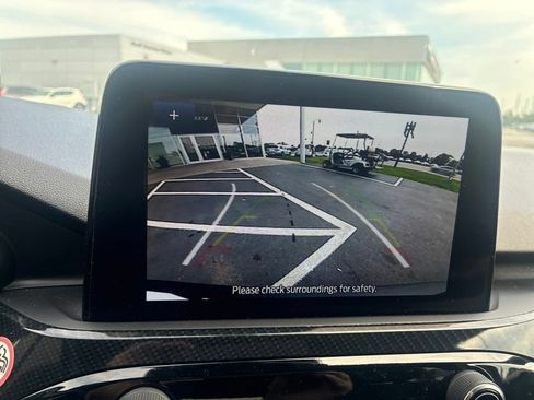 Used 2025 Ford Escape ST-Line Select AWD/4WD image 14