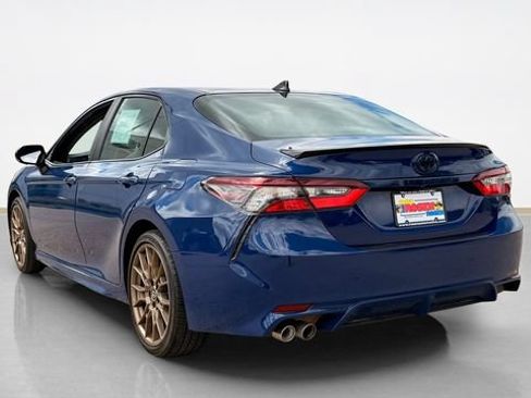 Used 2024 Toyota Camry SE w/ Convenience Package FWD image 4