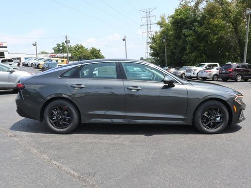 New 2025 Kia K5 LXS FWD image 6