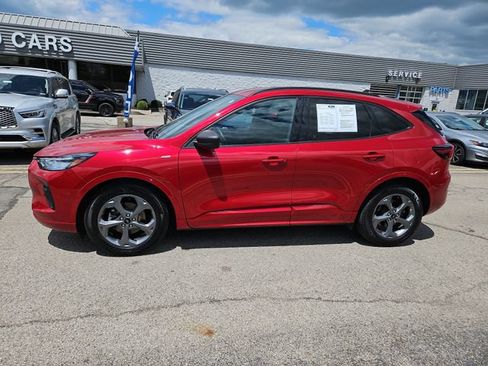 Used 2023 Ford Escape ST-Line w/ Tech Pack #1 FWD image 2