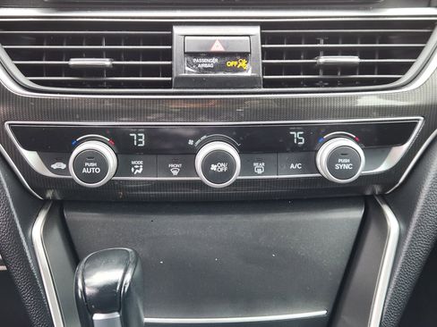 Used 2018 Honda Accord Sport image 20